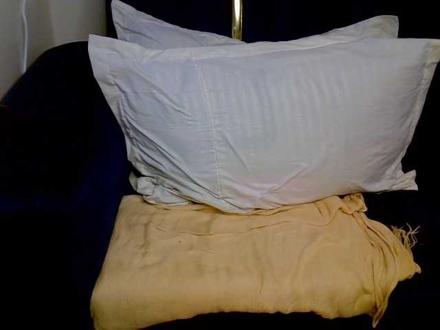 PrettyNoirr live cam on BongaCams