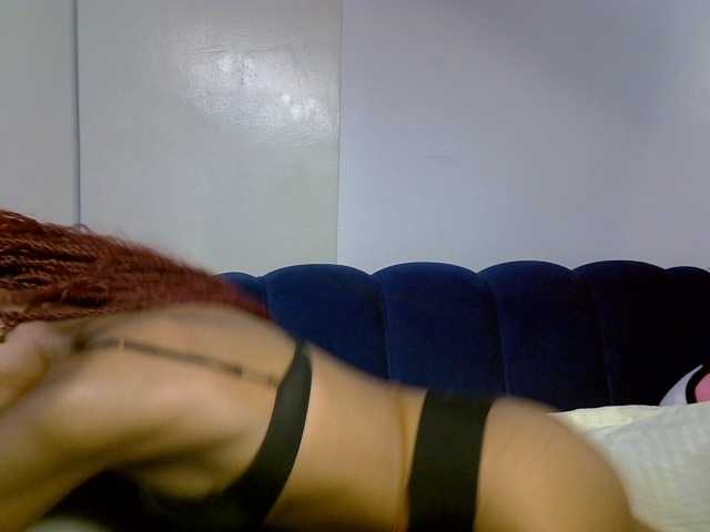 PrettyNoirr live cam on BongaCams