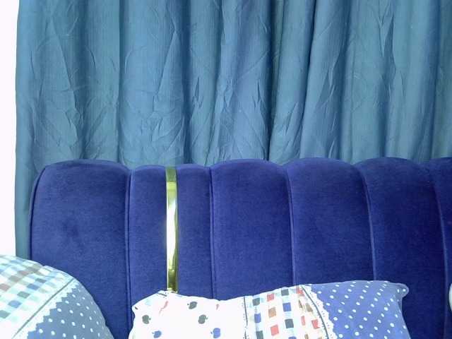 PrettyNoirr live cam on BongaCams