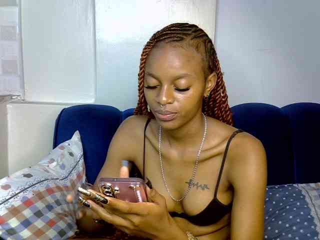 PrettyNoirr PrettyNoirr