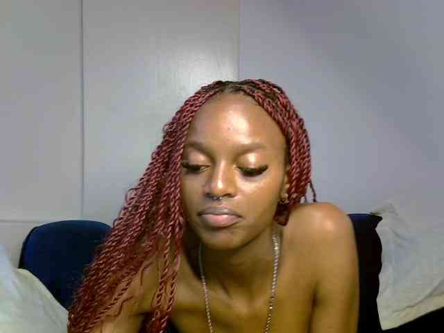 Model: PrettyNoirr