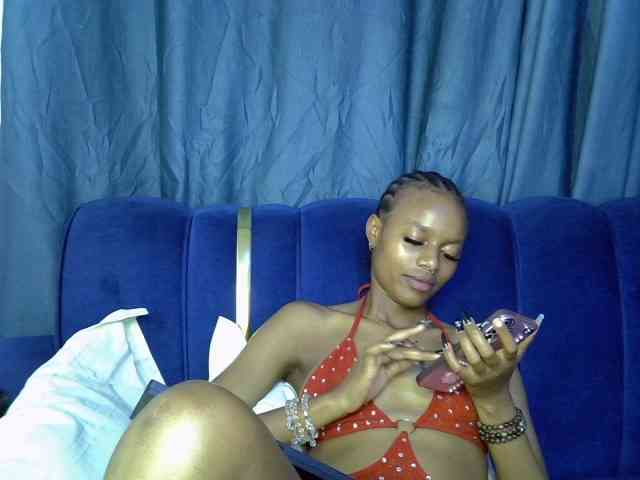 PrettyNoirr PrettyNoirr