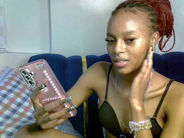 PrettyNoirr PrettyNoirr