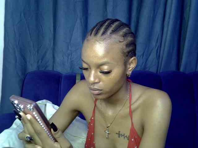 PrettyNoirr