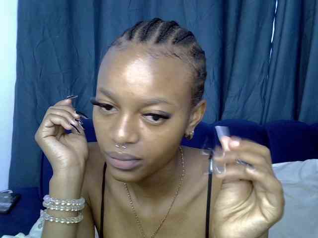 PrettyNoirr