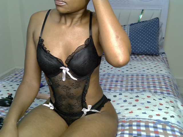 Prettysirenn live cam on BongaCams