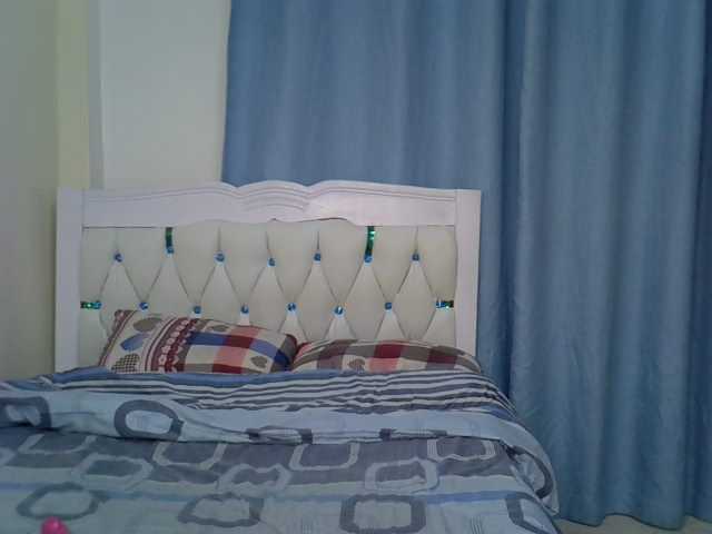 Petitedolliey webcam