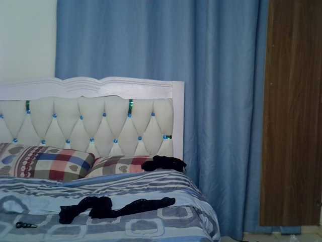 Petitedolliey live cam on BongaCams