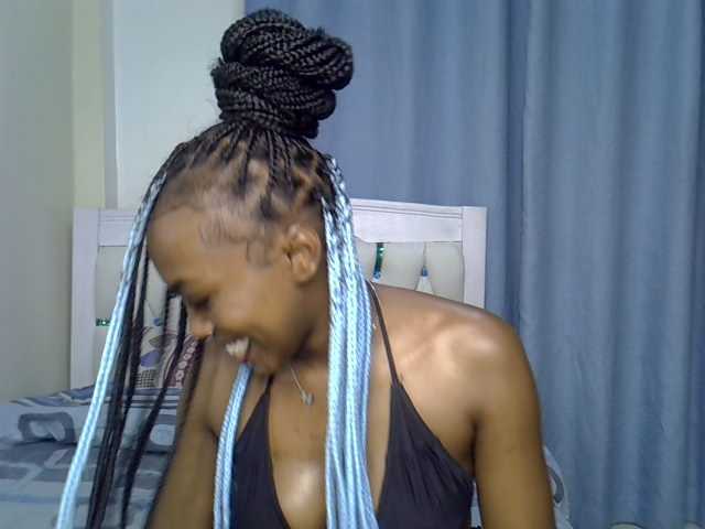 Petitedolliey webcam