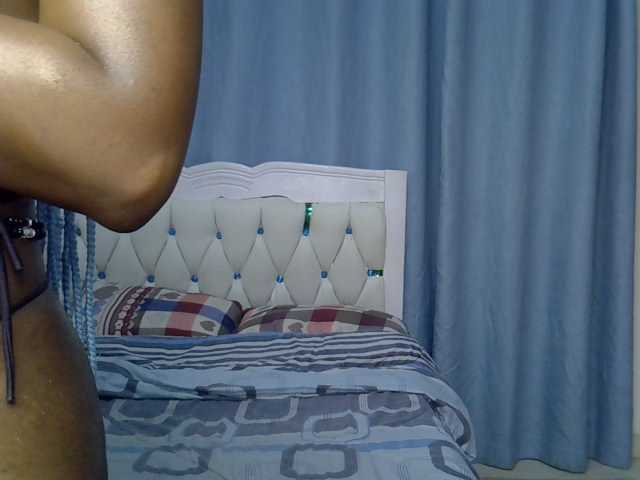 Petitedolliey webcam