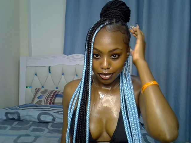 Petitedolliey webcam