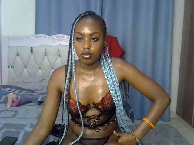 Petitedolliey webcam