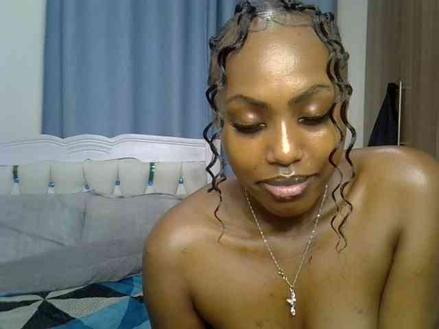 Petitedolliey webcam