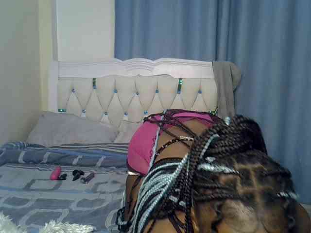 Petitedolliey webcam