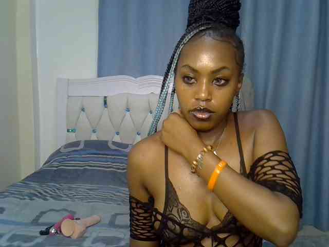 Petitedolliey webcam