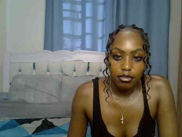 Petitedolliey webcam