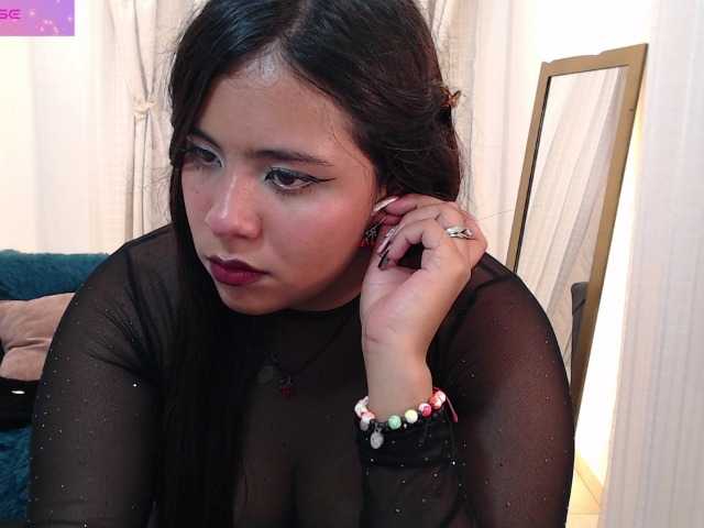 Scarlett-vaneee live cam on BongaCams