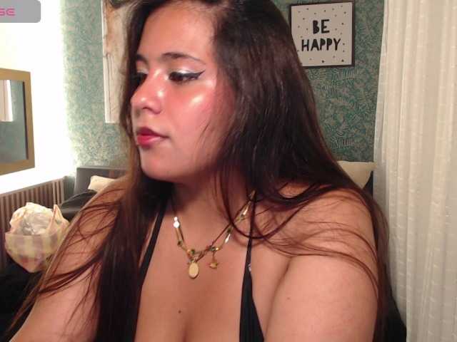Scarlett-vaneee live cam on BongaCams