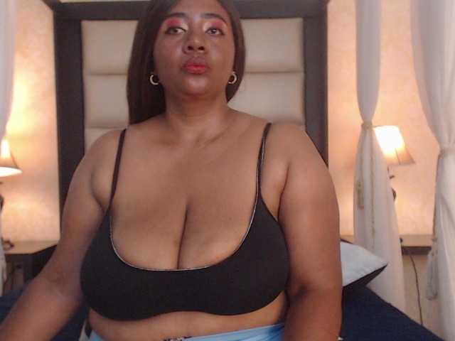 KiaraDiaz