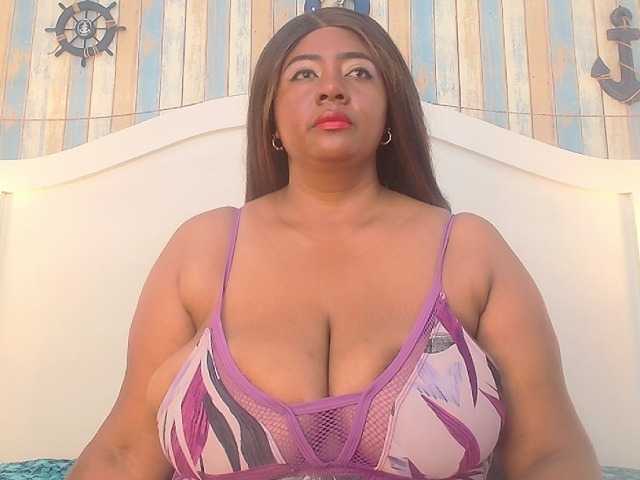 KiaraDiaz