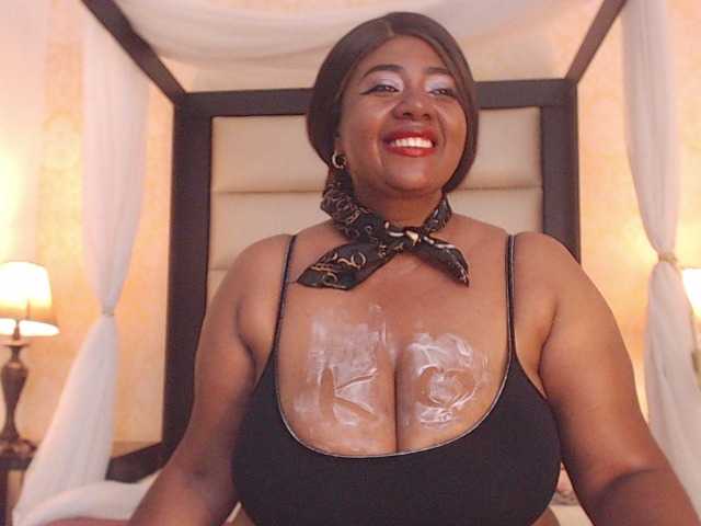KiaraDiaz