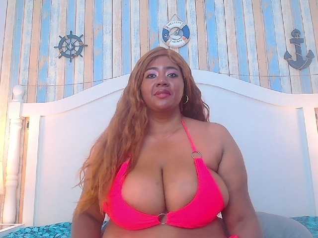 KiaraDiaz