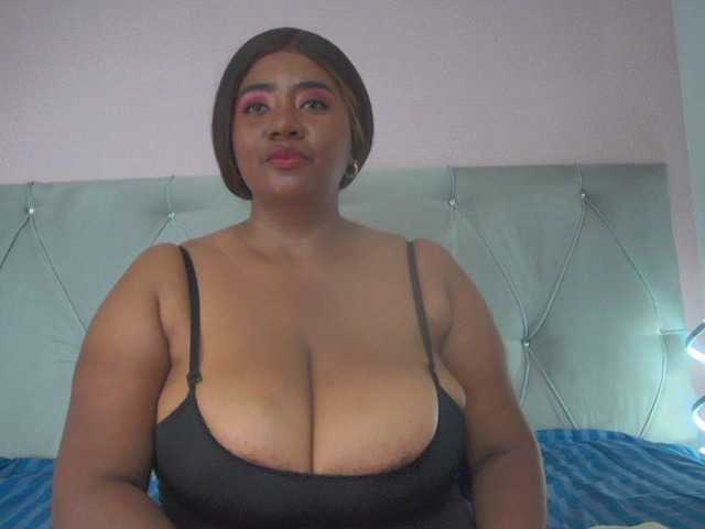 KiaraDiaz