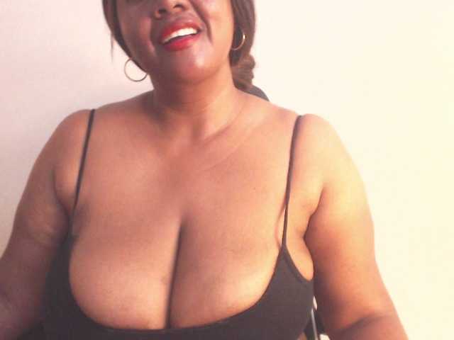 KiaraDiaz