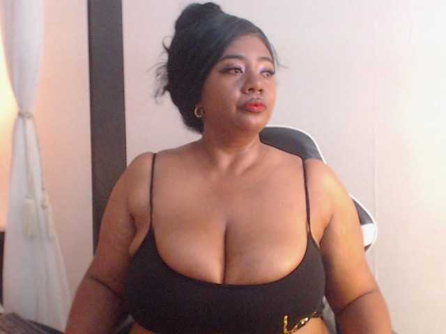 KiaraDiaz live cam on BongaCams