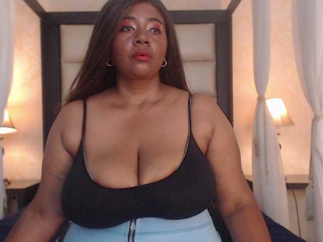 KiaraDiaz