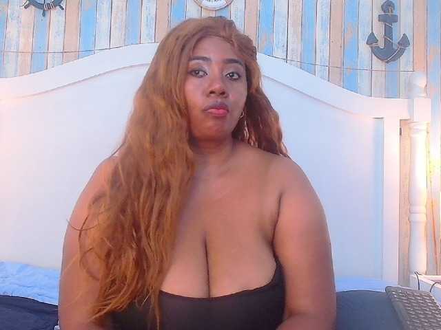 KiaraDiaz live cam on BongaCams