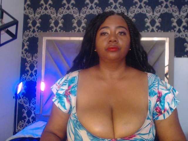 KiaraDiaz