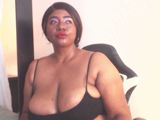 KiaraDiaz