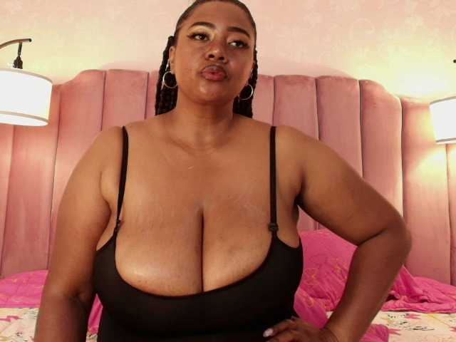 KiaraDiaz