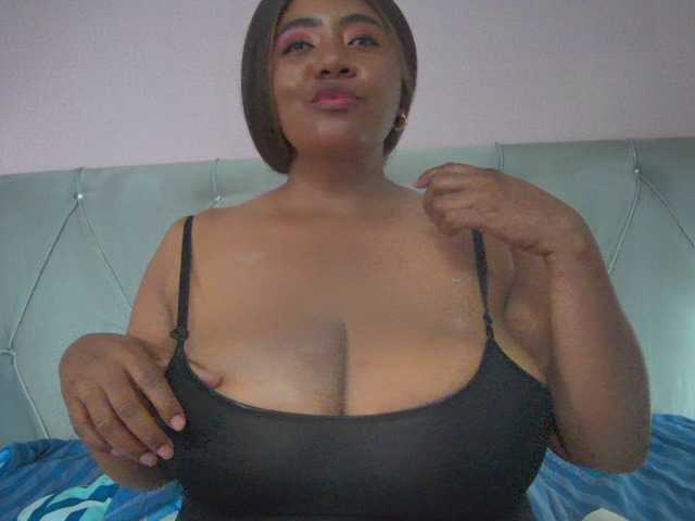 KiaraDiaz
