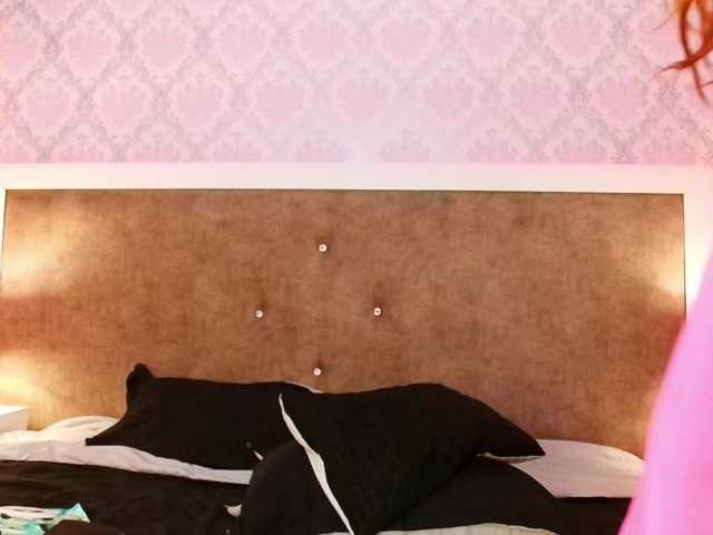KiaraDiaz live cam preview