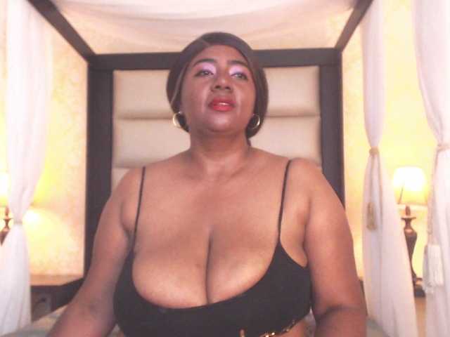 KiaraDiaz