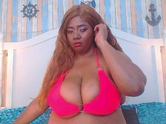 KiaraDiaz