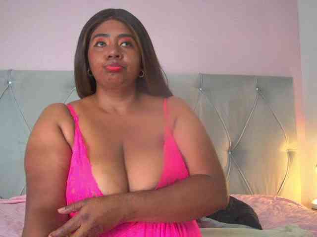 KiaraDiaz