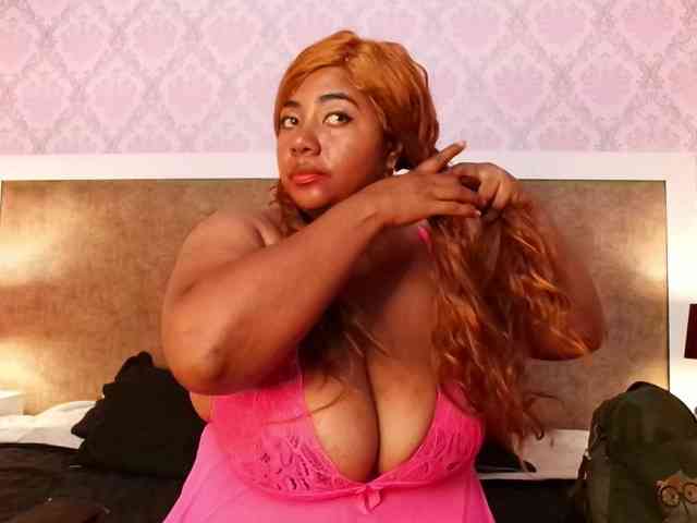 KiaraDiaz webcam