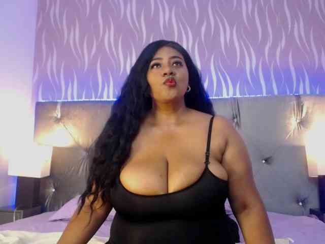 KiaraDiaz