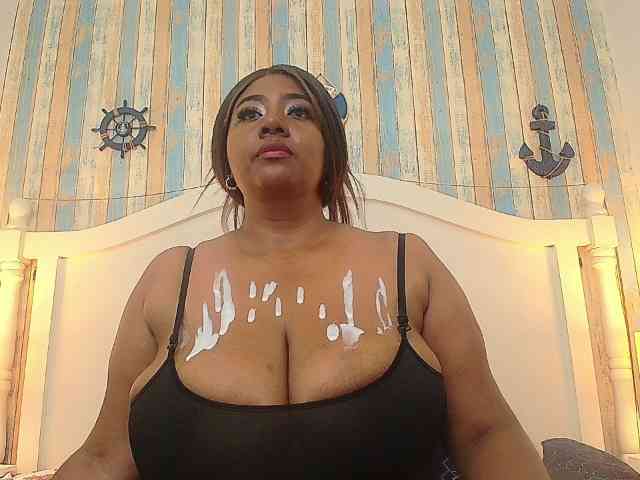 KiaraDiaz