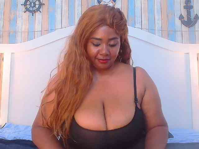 KiaraDiaz webcam