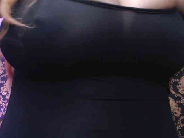 KiaraDiaz webcam