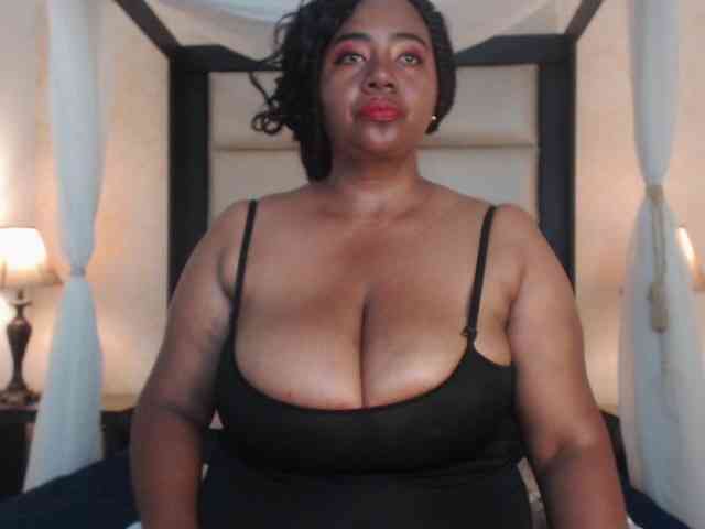 KiaraDiaz