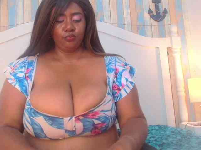 KiaraDiaz