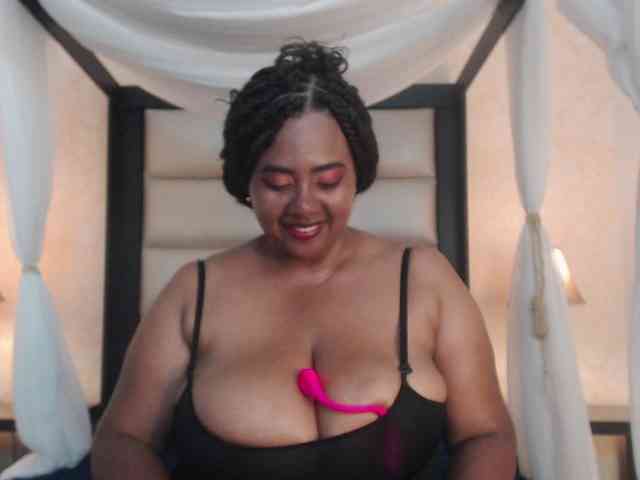 KiaraDiaz