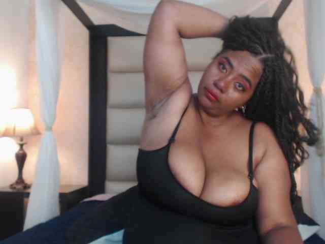 KiaraDiaz