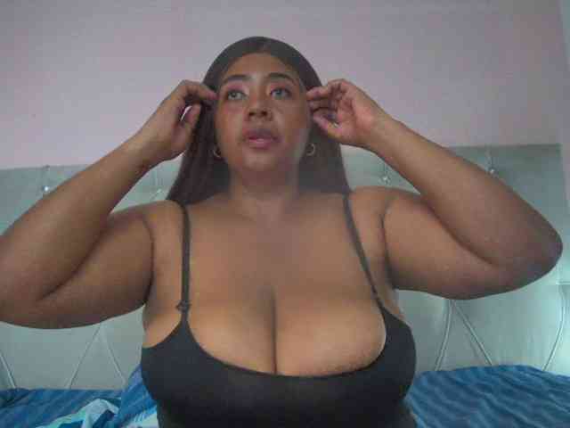 KiaraDiaz