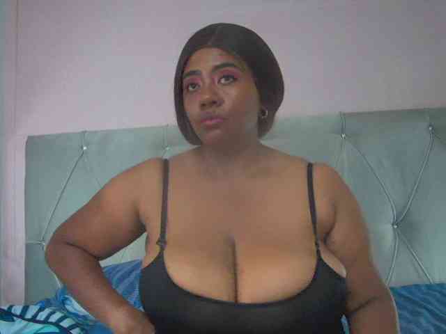 KiaraDiaz